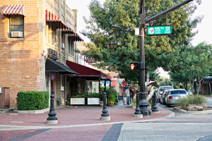 Downtown_Plano_Street_Wildcat_Movers